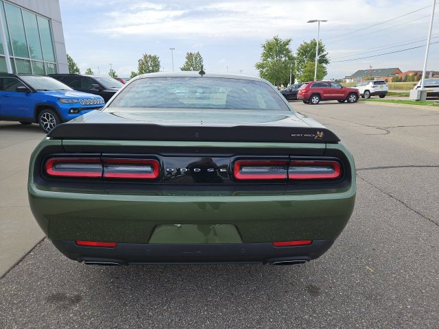 Certified 2022 Dodge Challenger R/T Scat Pack w/ Shaker Package RWD image 11