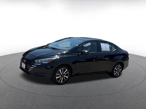 Used 2025 Nissan Versa SV FWD image 7