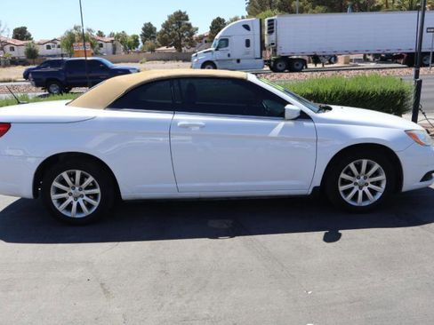 Used 2012 Chrysler 200 Touring FWD image 8