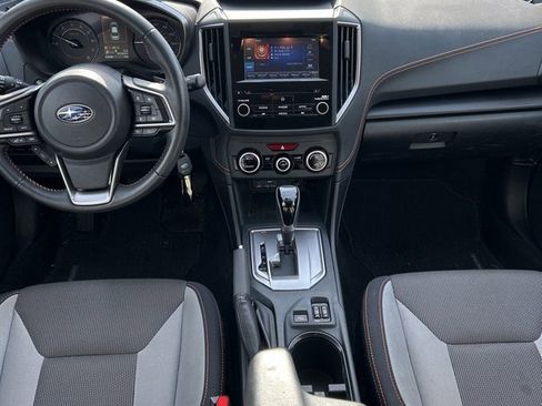 Used 2023 Subaru Crosstrek 2.0i Premium image 3