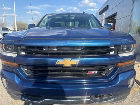 Used 2017 Chevrolet Silverado 1500 LT w/ All Star Edition image 9