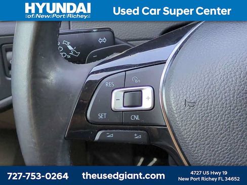 Used 2016 Volkswagen Golf S FWD image 26
