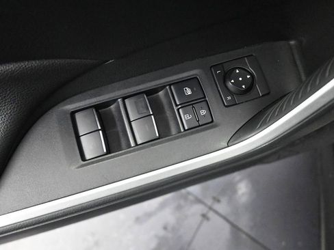 Used 2023 Toyota RAV4 XLE Premium image 29