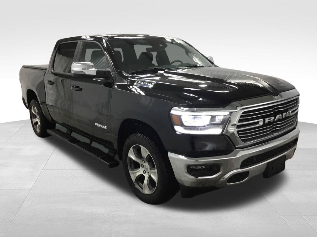 Used 2024 RAM 1500 Laramie AWD/4WD image 3