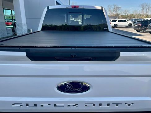 Used 2019 Ford F250 Lariat w/ Lariat Ultimate Package image 12