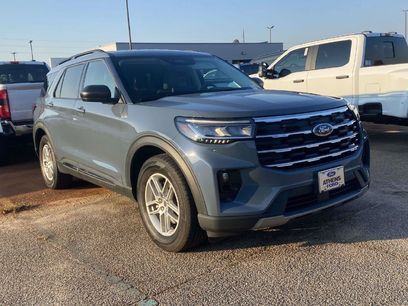 Used 2025 Ford Explorer Active w/ Active Comfort Package