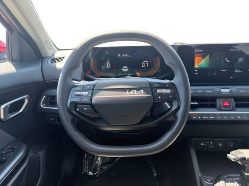Used 2025 Kia K4 FWD image 13