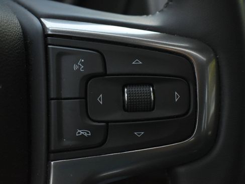 Used 2023 Chevrolet Suburban Z71 w/ Luxury Package AWD/4WD image 23