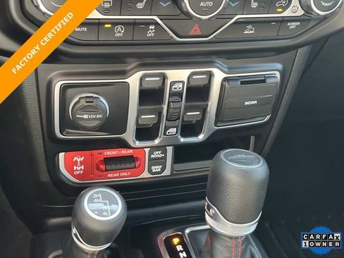 Certified 2021 Jeep Gladiator Rubicon AWD/4WD image 34