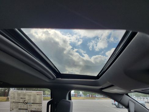 New 2026 GMC Sierra 1500 Elevation w/ Elevation Premium Package image 9