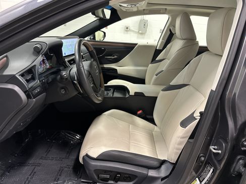 Certified 2025 Lexus ES 350 w/ Accessory Package (Z2) FWD image 16