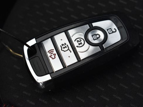 Used 2025 Ford Escape ST-Line Select image 32