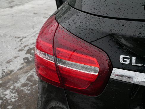 Used 2019 Mercedes-Benz GLA 250 GLA 250 image 17