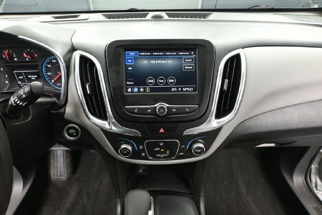 Used 2020 Chevrolet Equinox LS w/ LS Convenience Package AWD/4WD image 24