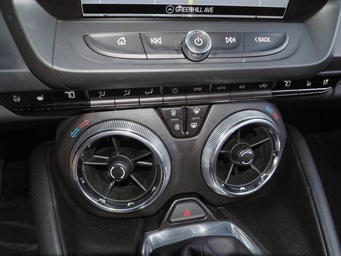 Used 2016 Chevrolet Camaro SS RWD image 14