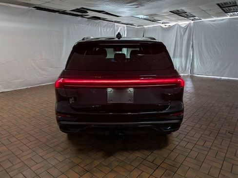 Used 2025 Lincoln Nautilus Reserve w/ Jet Appearance Package image 8