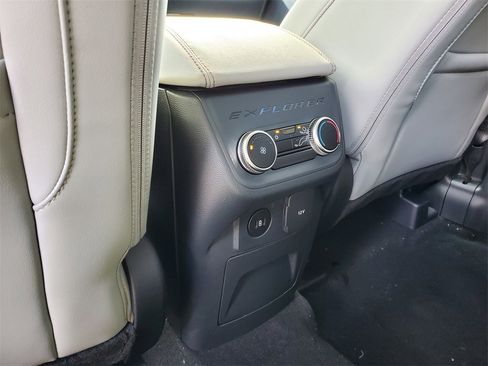 New 2026 Ford Explorer Active w/ Active Comfort Package image 27
