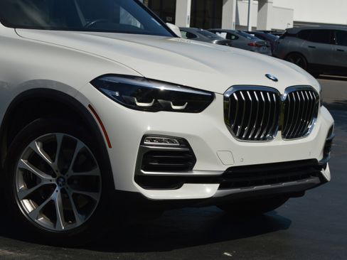 Used 2020 BMW X5 xDrive40i w/ Convenience Package AWD/4WD image 2