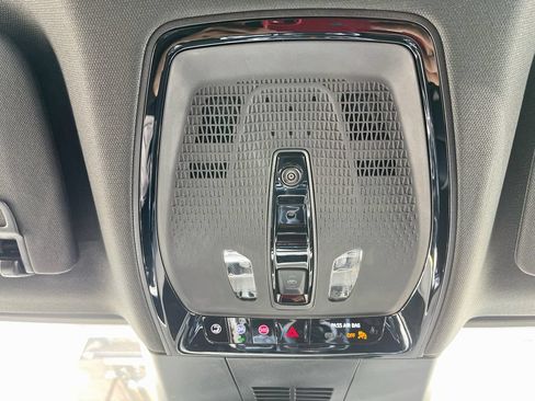 Used 2026 Cadillac Lyriq Luxury AWD/4WD image 22