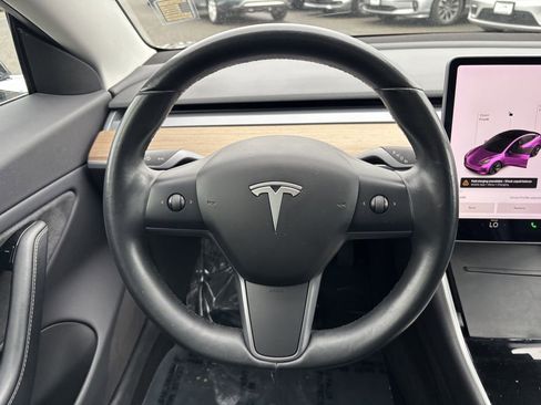 Used 2018 Tesla Model 3 Long Range image 11
