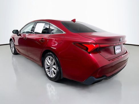 Used 2021 Toyota Avalon XLE image 5
