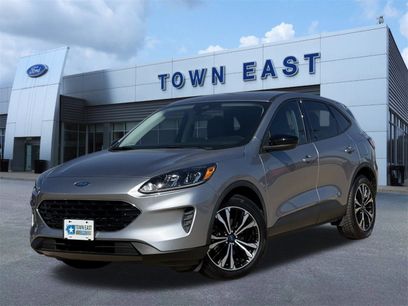 Certified 2021 Ford Escape SE w/ SE Sport Appearance Package