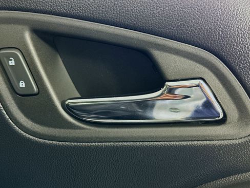 Used 2022 Chevrolet Colorado LT w/ Fleet Safety Package image 27