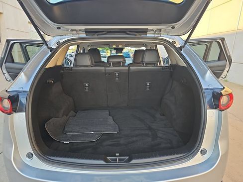 Used 2020 MAZDA CX-5 Touring FWD image 12