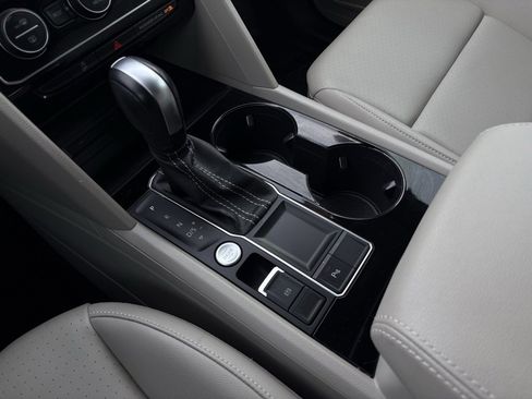 Used 2023 Volkswagen Atlas SE image 21