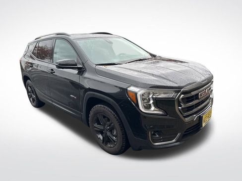 Used 2022 GMC Terrain AT4 w/ Infotainment Package II image 2