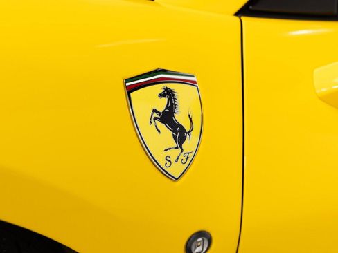 Certified 2021 Ferrari F8 Tributo RWD image 37