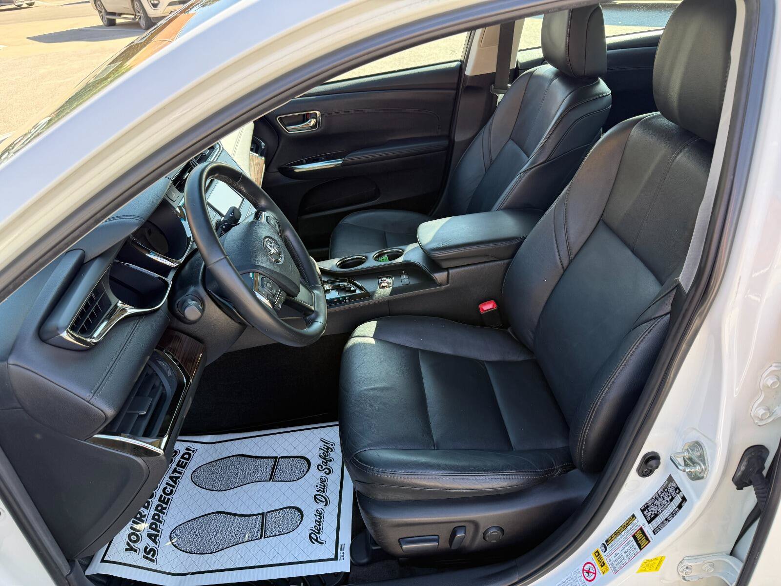 Used 2013 Toyota Avalon FWD image 10