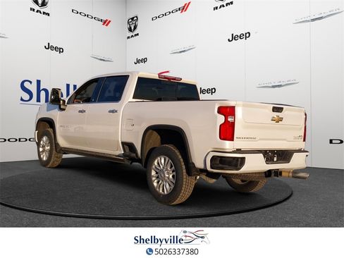 Used 2023 Chevrolet Silverado 2500 High Country image 2
