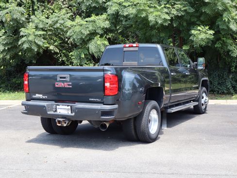 Used 2017 GMC Sierra 3500 Denali w/ Duramax Plus Package AWD/4WD image 10