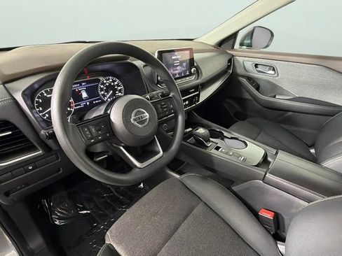 Used 2021 Nissan Rogue SV FWD image 18