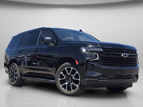 Used 2023 Chevrolet Tahoe RST AWD/4WD image 2