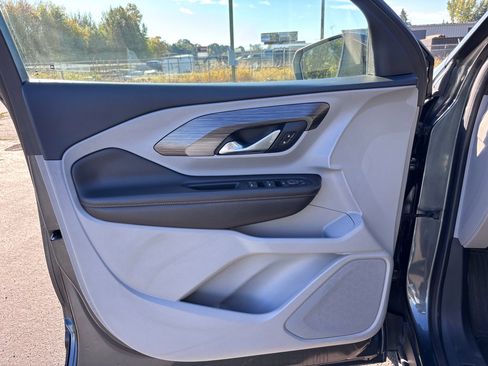 Used 2020 GMC Terrain SLT image 24