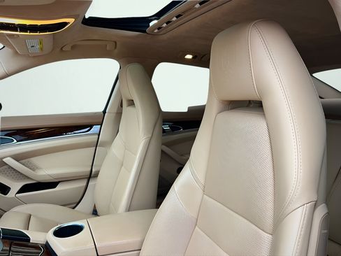 Used 2012 Porsche Panamera AWD/4WD image 53