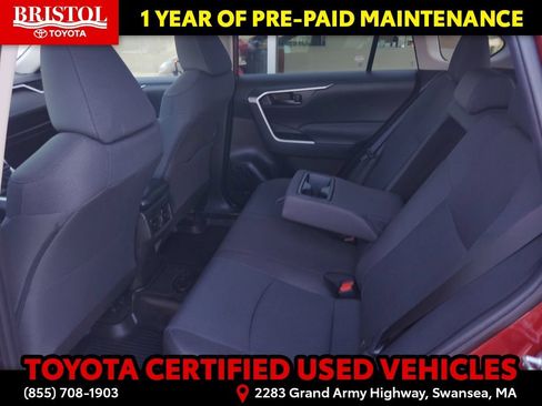 Used 2024 Toyota RAV4 LE AWD/4WD image 15