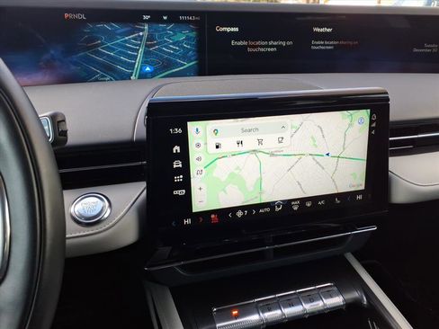 Certified 2025 Lincoln Nautilus Reserve AWD/4WD image 29