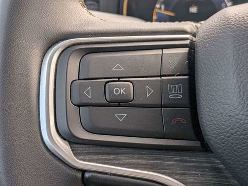 Certified 2024 Jeep Wagoneer L Series II RWD image 27