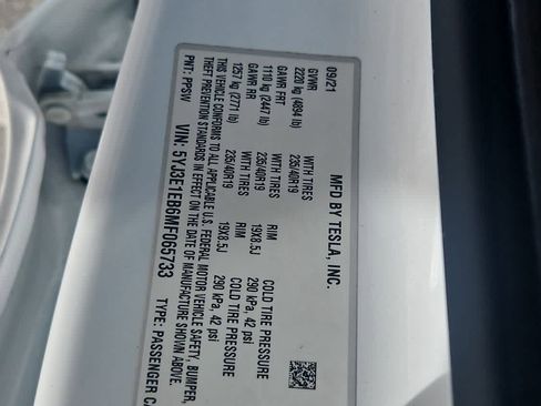 Used 2021 Tesla Model 3 Long Range image 21