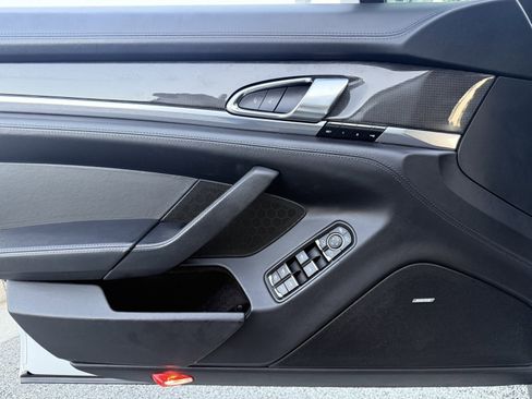 Used 2016 Porsche Panamera GTS image 44