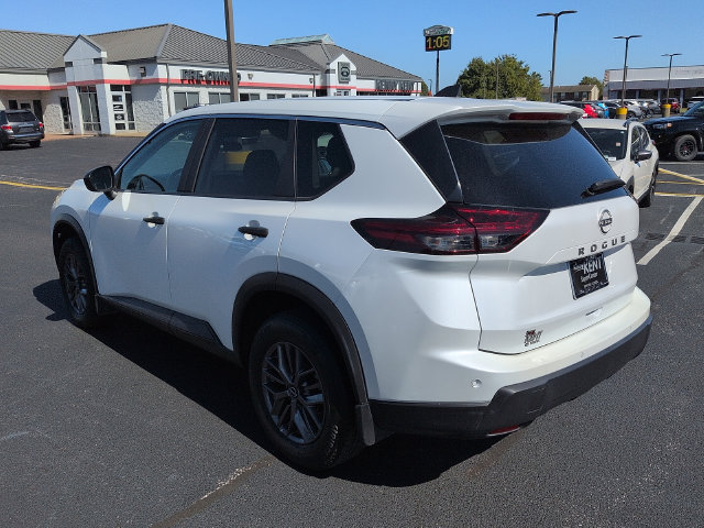 Used 2025 Nissan Rogue S FWD image 5