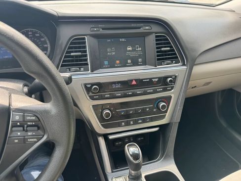 Used 2016 Hyundai Sonata SE FWD image 15