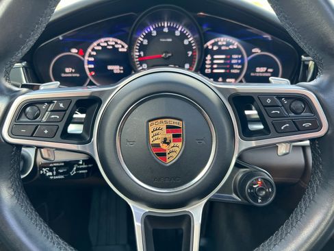 Used 2018 Porsche Panamera 4S image 38