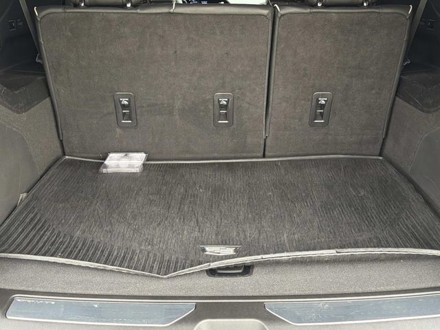 Used 2023 Cadillac Escalade ESV Premium Luxury AWD/4WD image 25