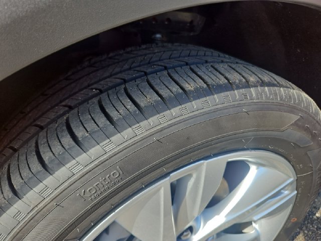 Used 2024 Buick Encore GX Preferred w/ Comfort Package FWD image 28