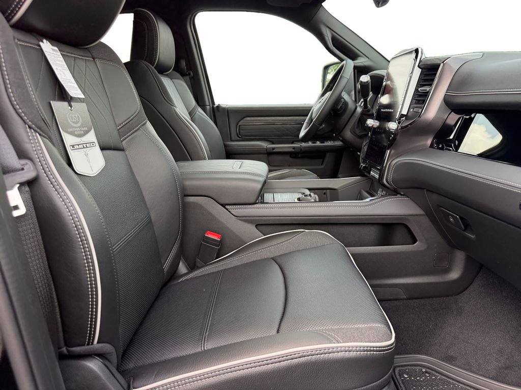 New 2026 RAM 3500 Limited AWD/4WD image 14