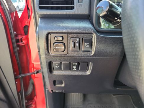 Used 2021 Toyota 4Runner TRD Off-Road Premium AWD/4WD image 25